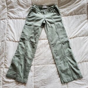abercrombie kids low rise baggy cargo pants Size 7/8 Long